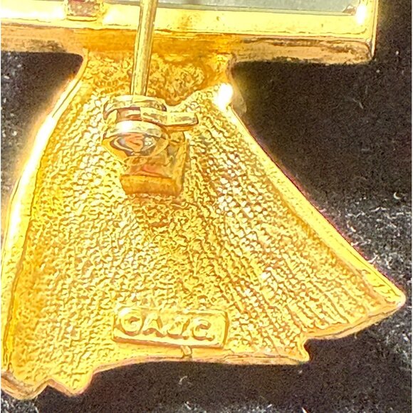 Vintage Gold-Tone Lady Figurine Brooch With Mirror By Cazic - Picture 5 of 5